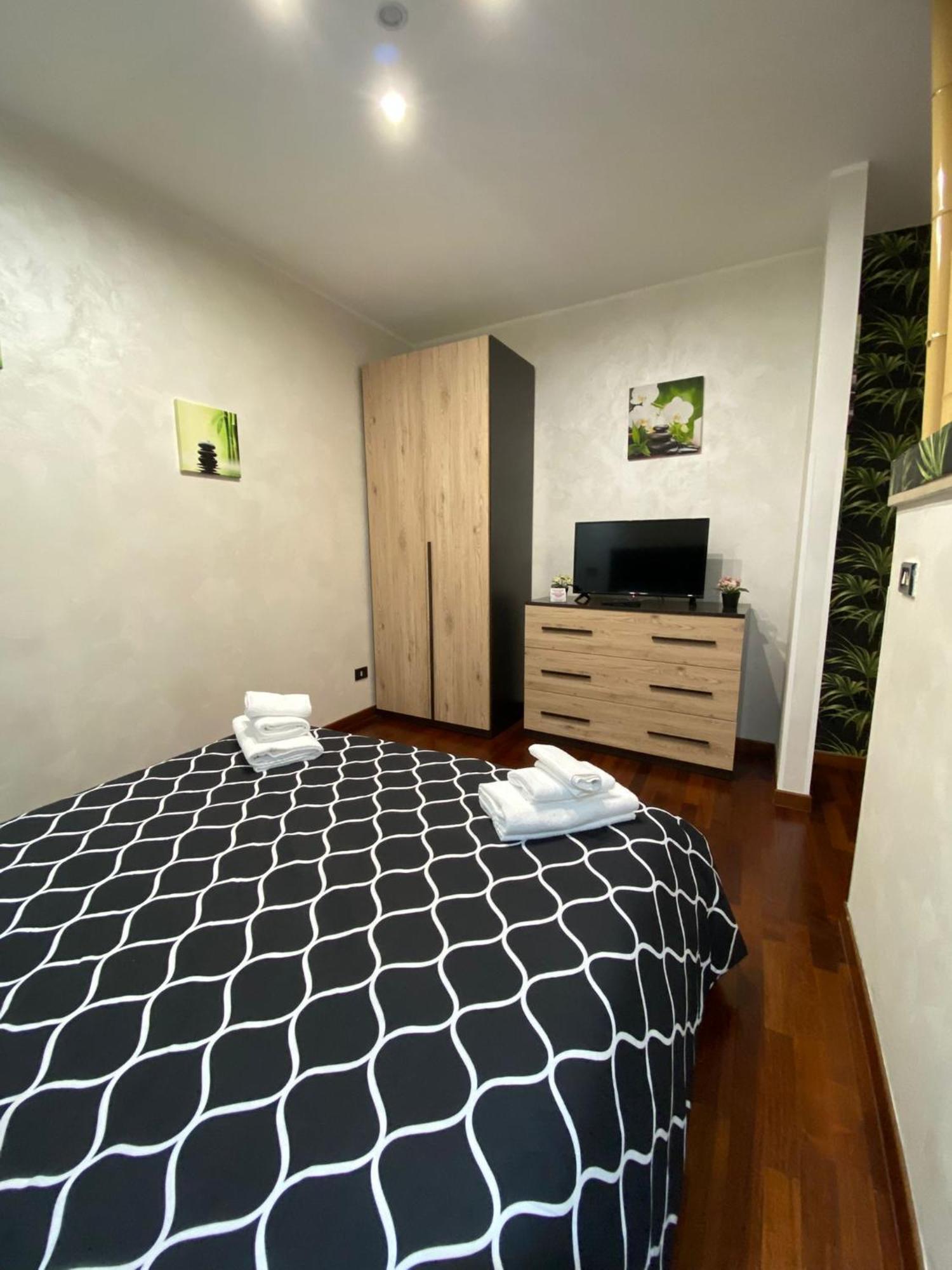 Apartamento Newhouse Dei Mille Bari Exterior foto