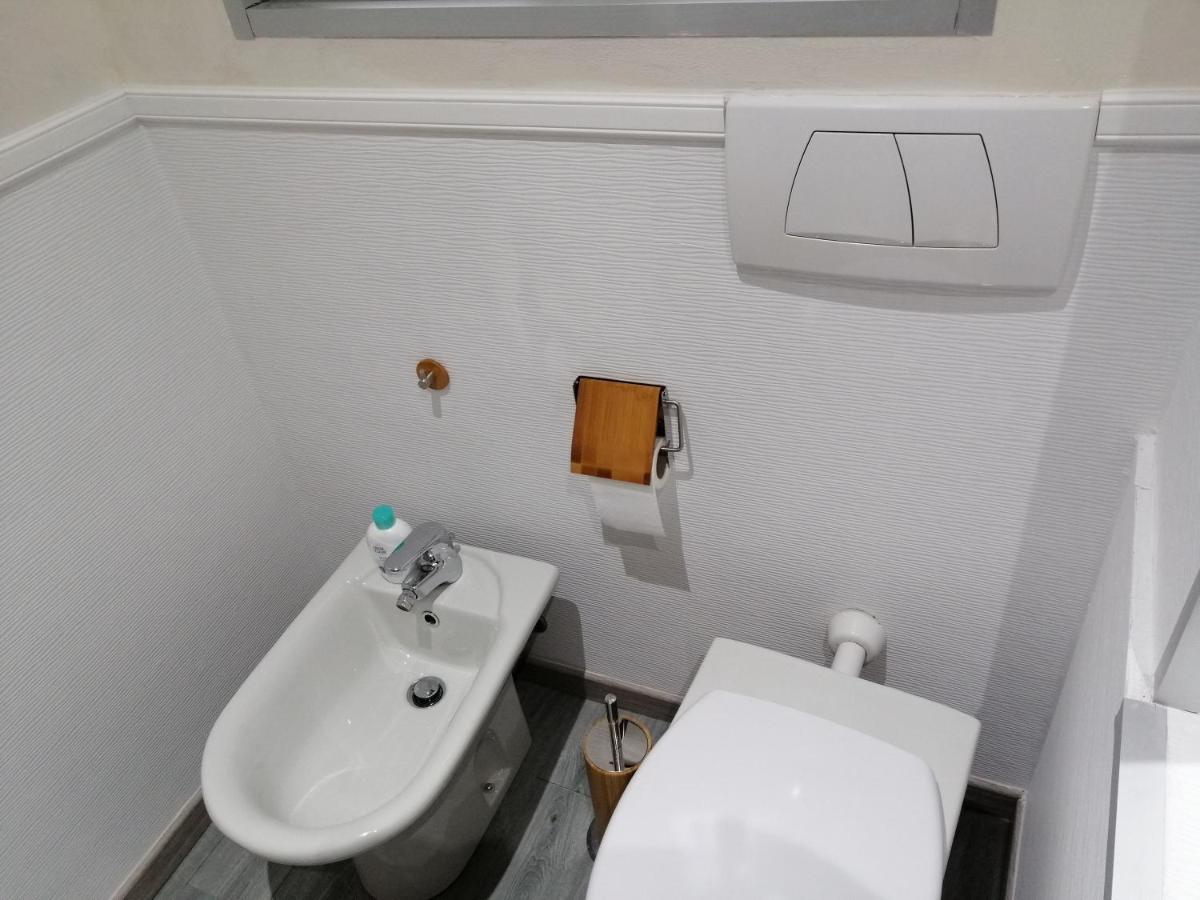 Apartamento Newhouse Dei Mille Bari Exterior foto
